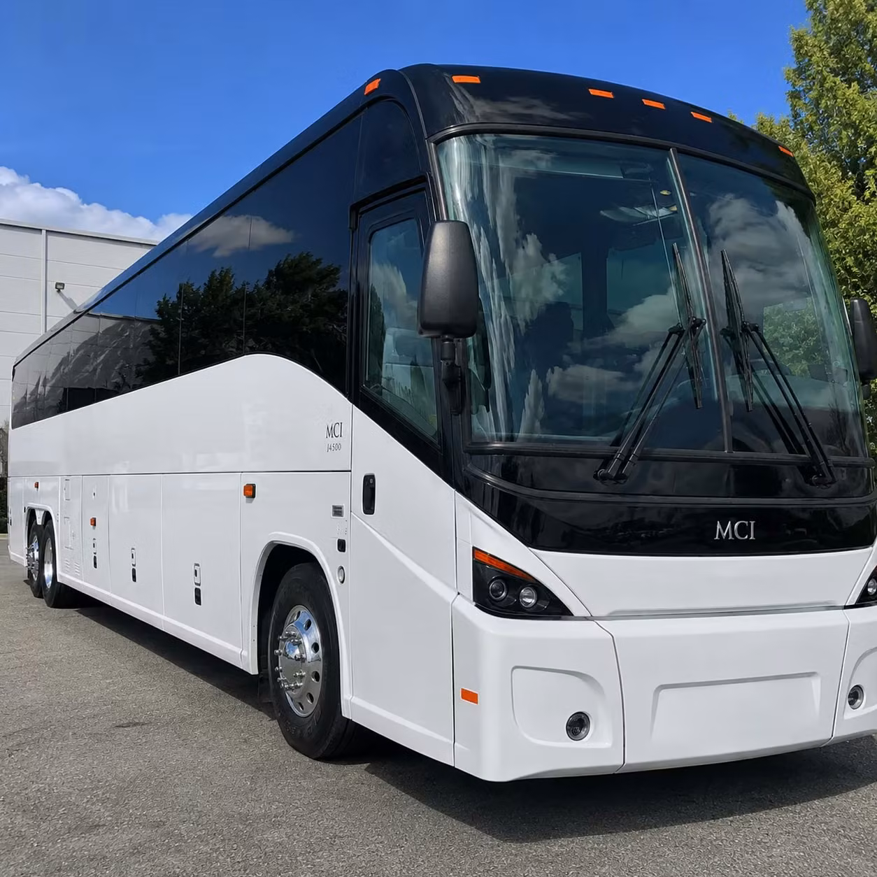 airport shuttle services for university groups and student travelers