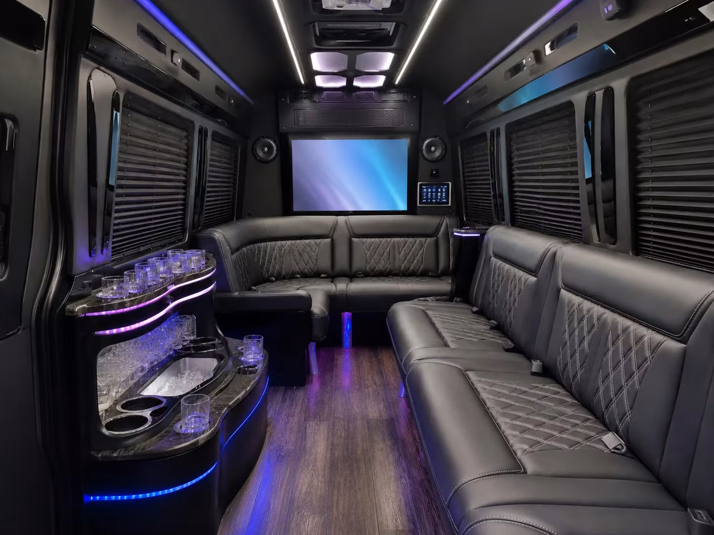 booking prom transportation early in edinburg is the smartest move you can make